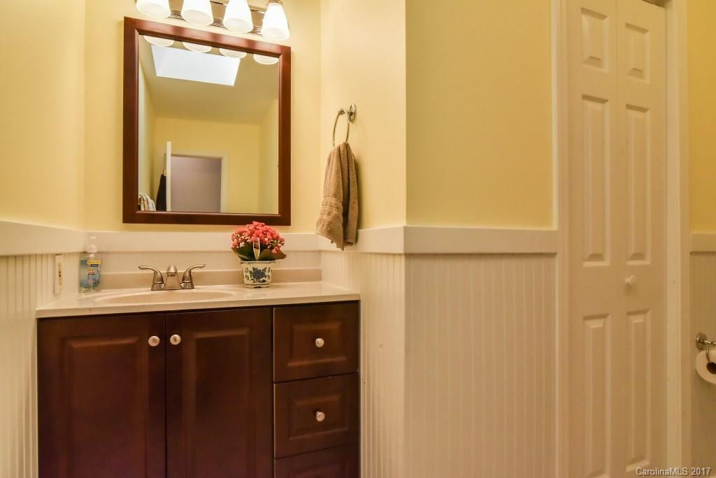 14 Fairview Hills Drive #1 - Photo 18