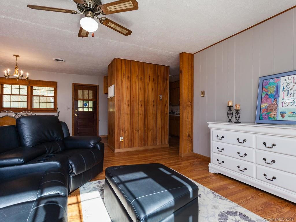 109 English Road - Photo 8