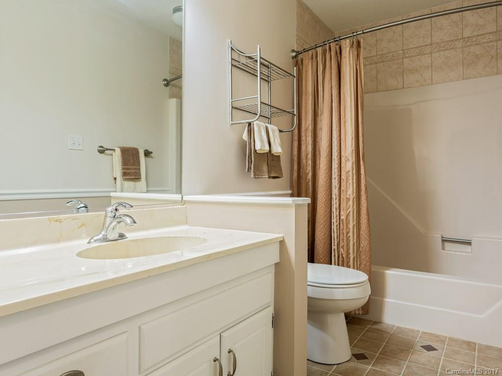 8 Brae Burn Drive - Photo 12