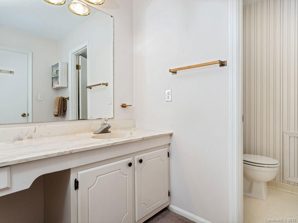 8 Brae Burn Drive - Photo 15
