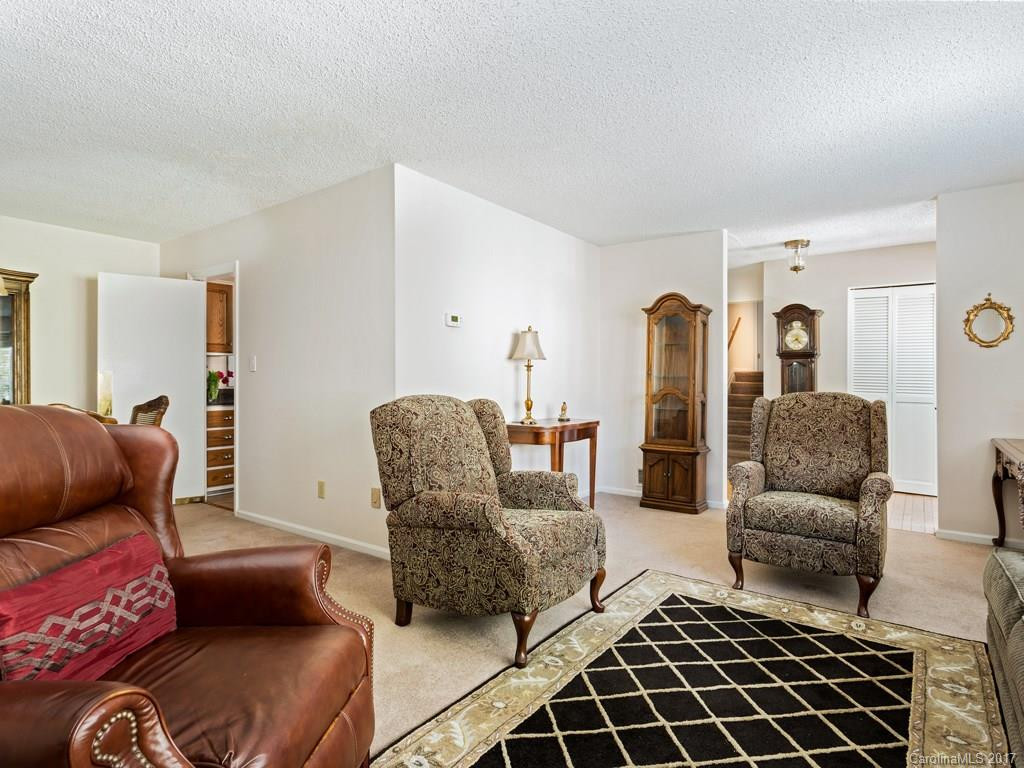8 Brae Burn Drive - Photo 6