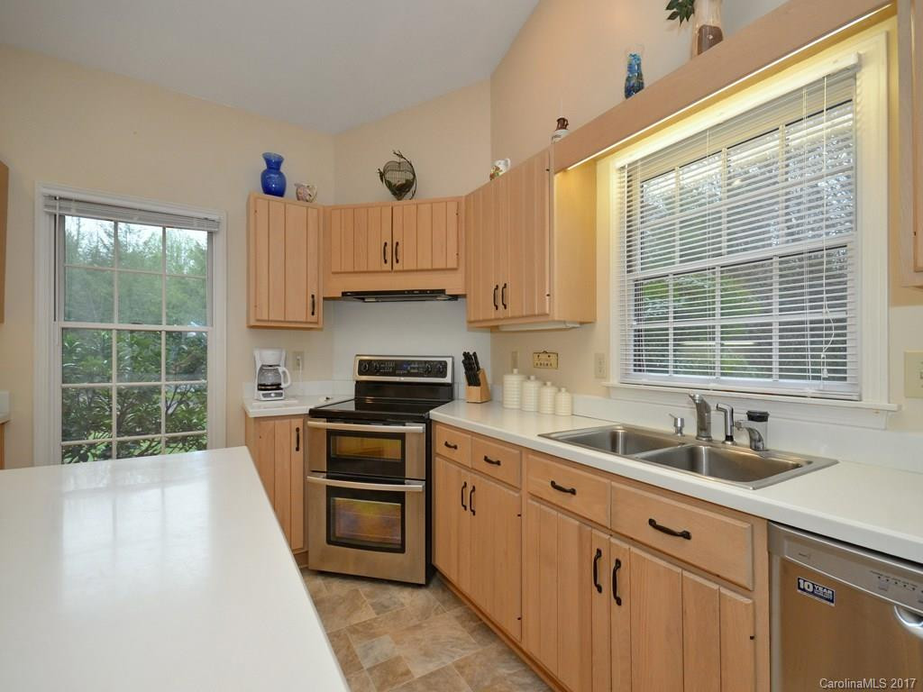 172 Pine Tree Lane - Photo 16