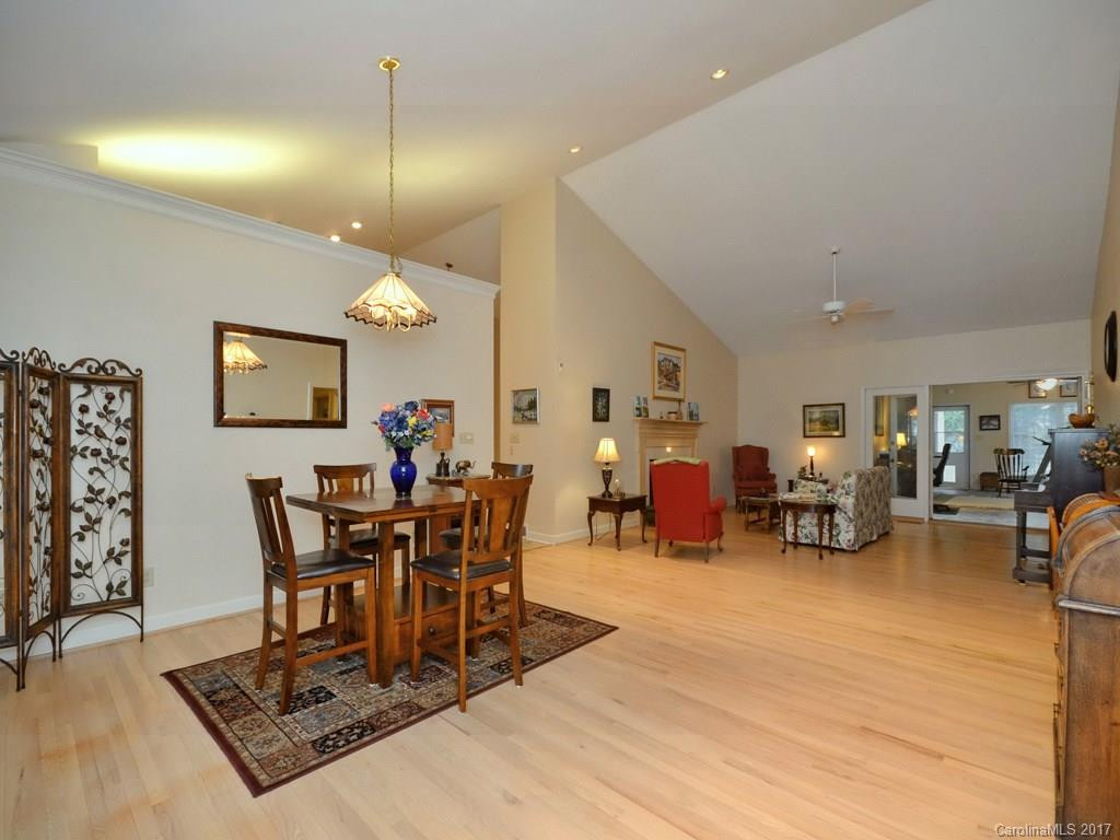 172 Pine Tree Lane - Photo 6