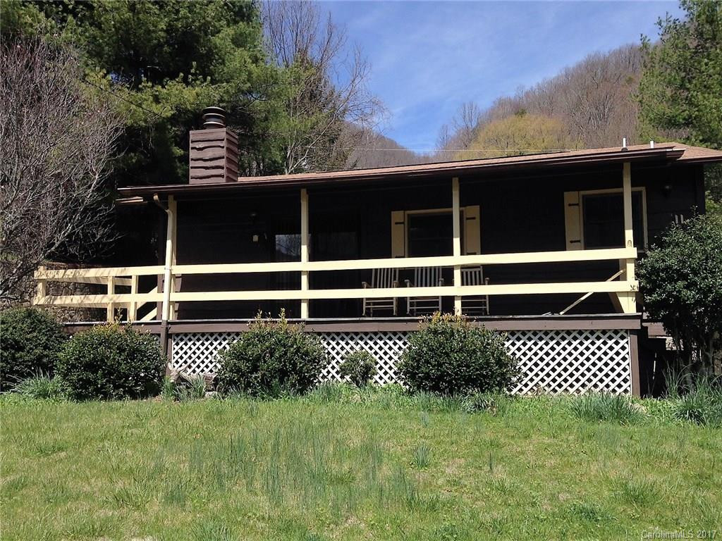 11 Crystalwood Lane
