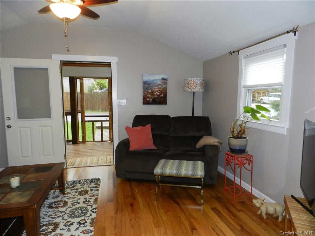 25 Winnfred Street - Photo 4