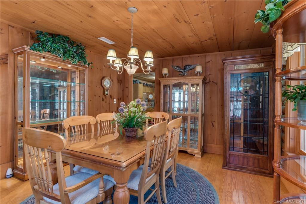 544 Starling Road - Photo 15