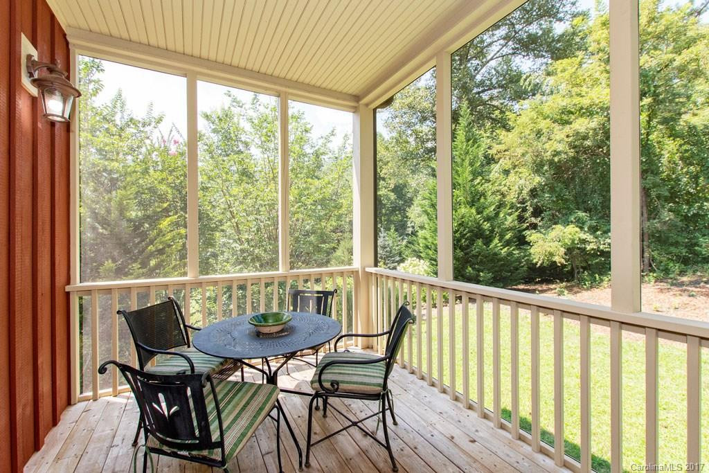 8 Applewood Drive - Photo 21