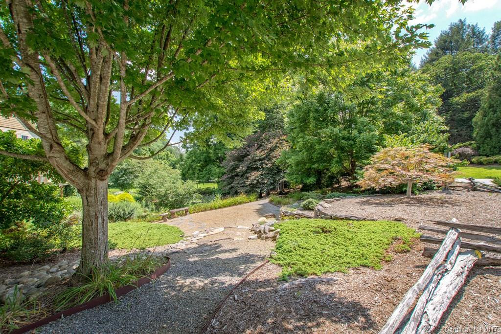 8 Applewood Drive - Photo 23