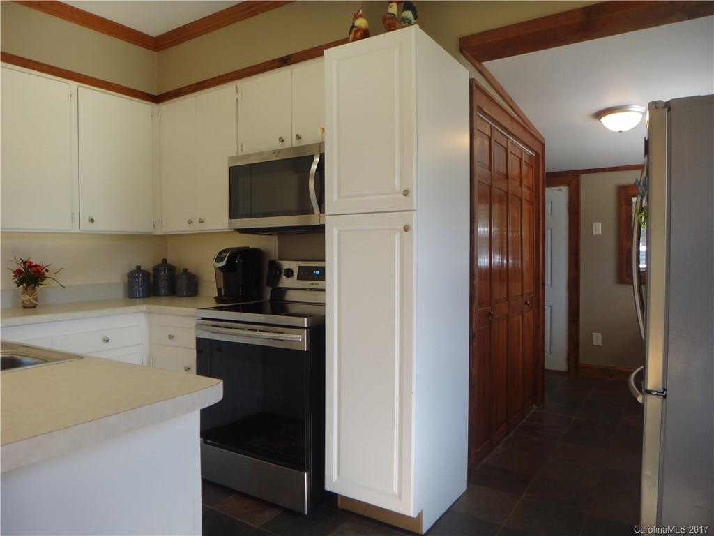 25 Elliott Road - Photo 6