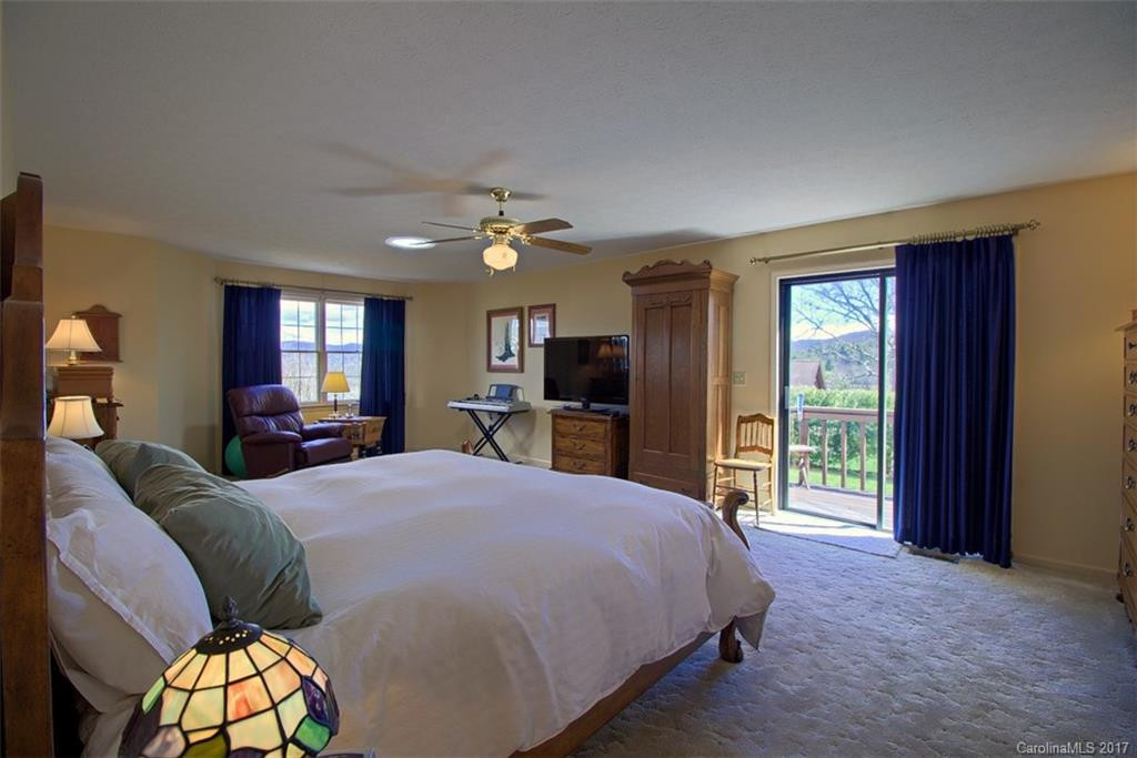 29 Amber Drive - Photo 12