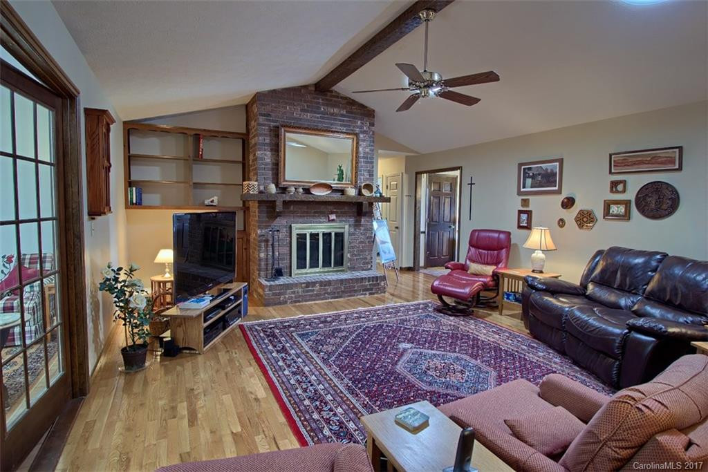 29 Amber Drive - Photo 5