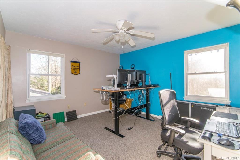 28 Evelake Drive - Photo 14