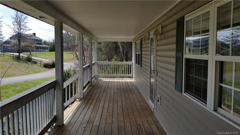 10 Hampton Drive - Photo 2