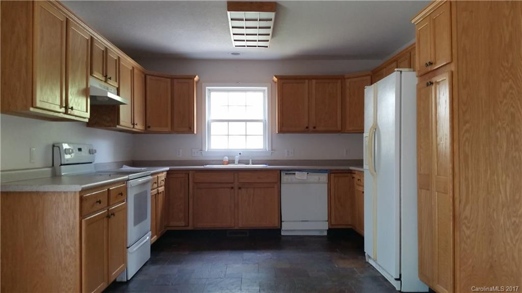 10 Hampton Drive - Photo 4