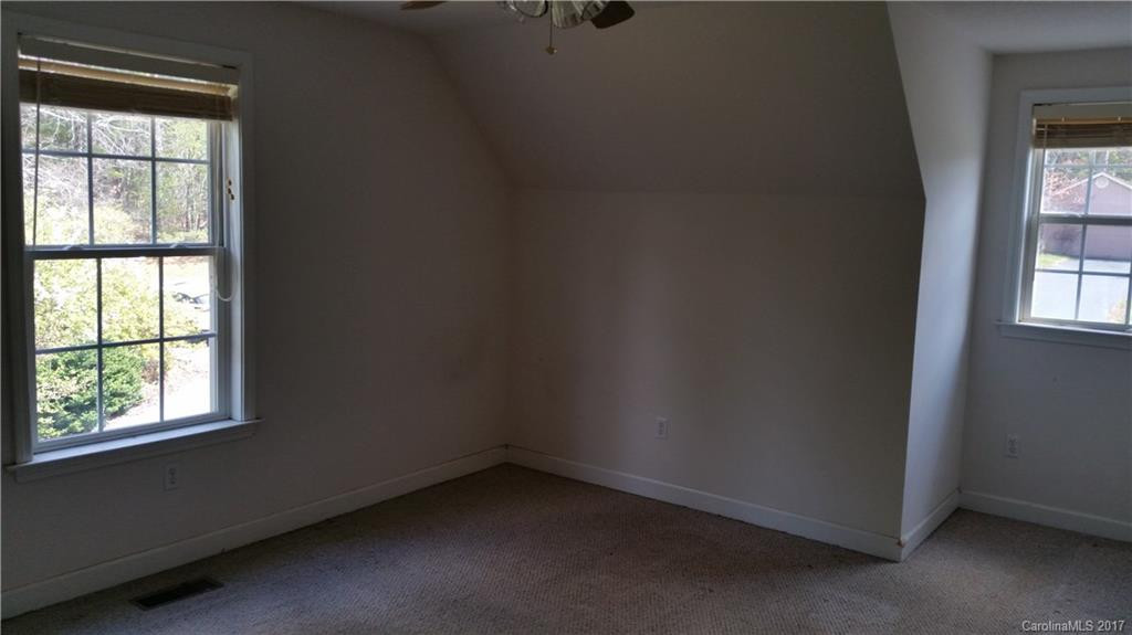 10 Hampton Drive - Photo 8