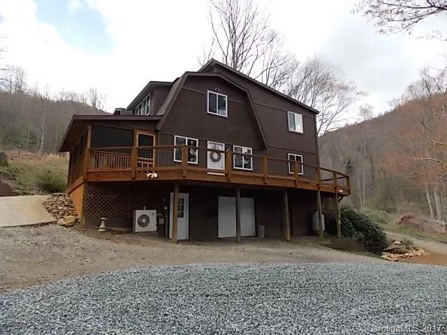 32 Arrowood Road
