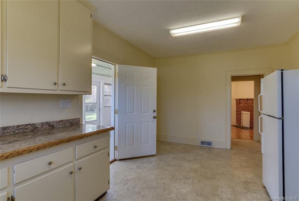 6611 Hudlow Road - Photo 9