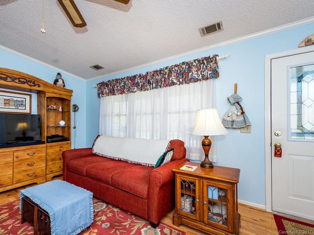 171 Driftwood Lane - Photo 5