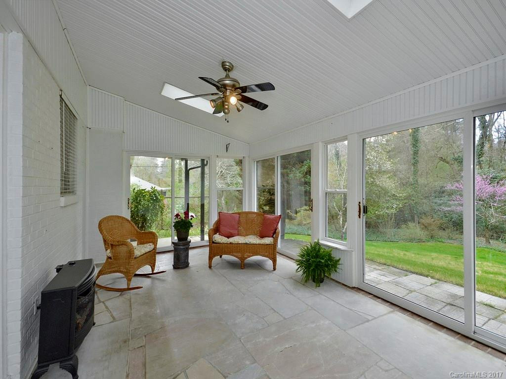 1234 Ashby Lane - Photo 7
