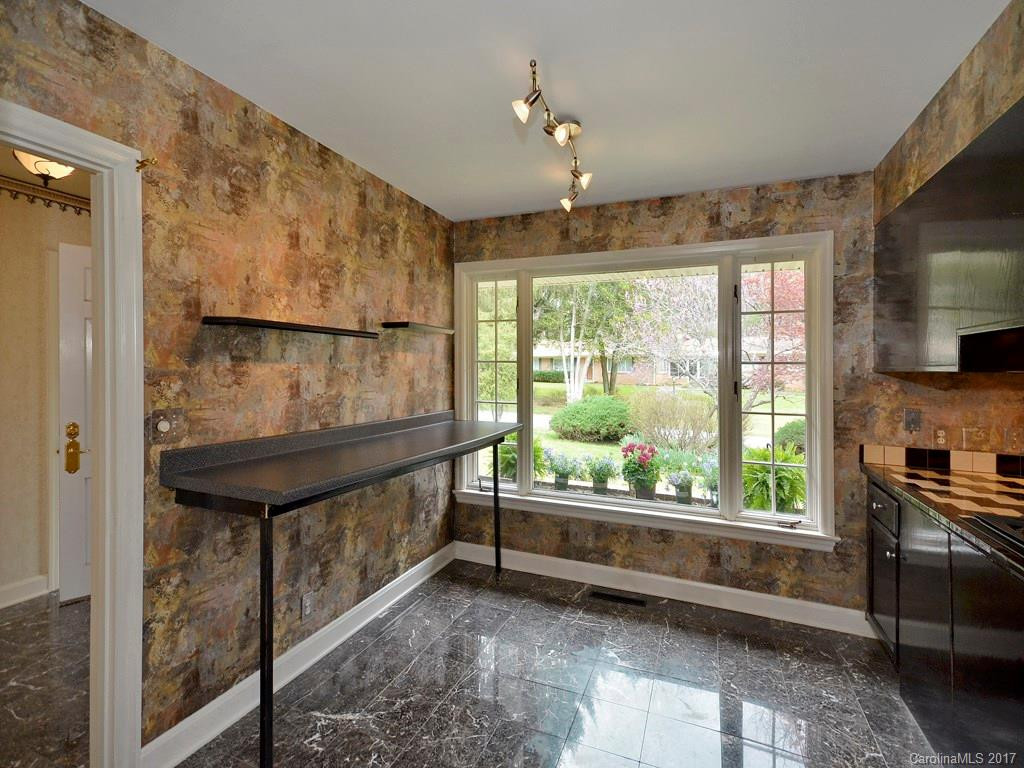 1234 Ashby Lane - Photo 10