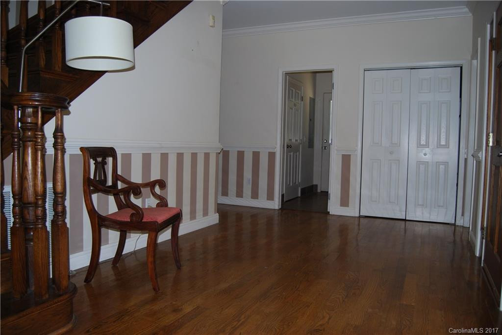 131 Maple Ridge Drive - Photo 8