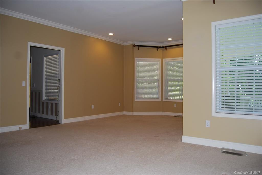 131 Maple Ridge Drive - Photo 9