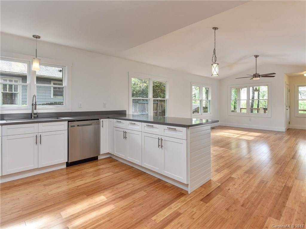 236 Courtland Place - Photo 11