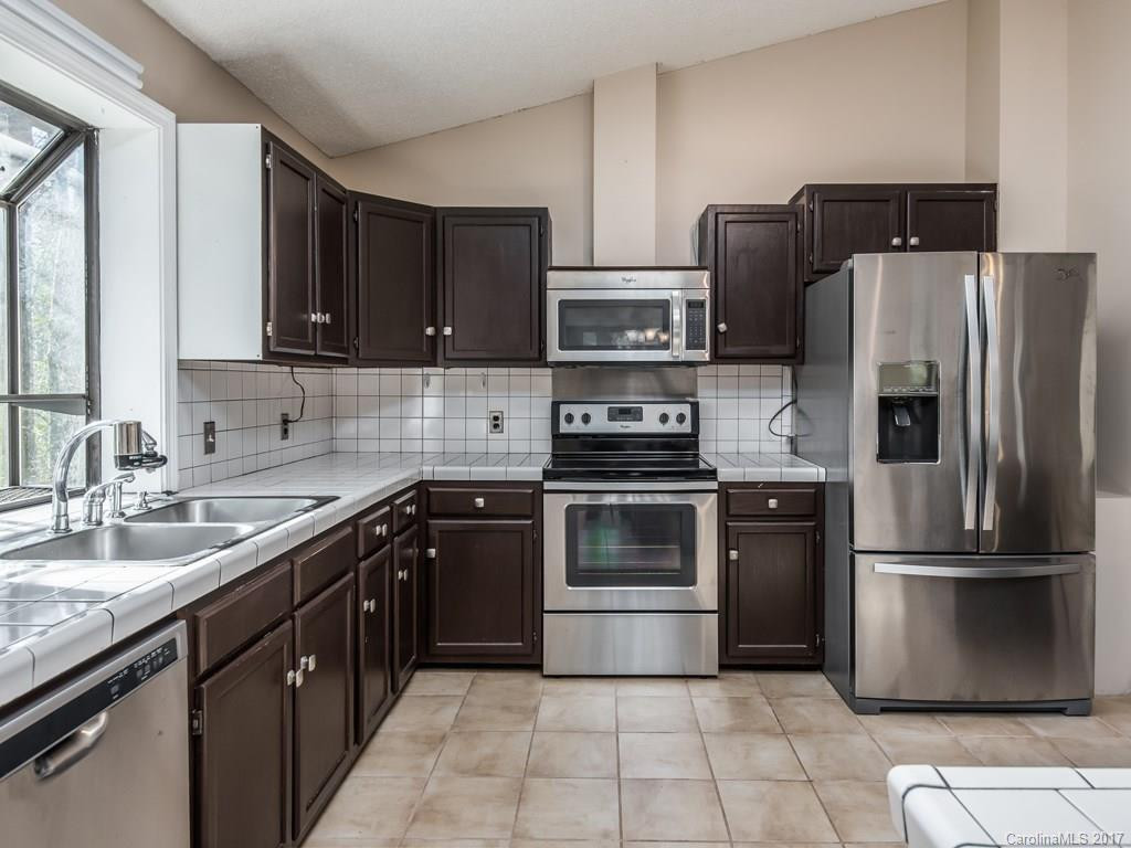3016 Chestnut Tree Road - Photo 10
