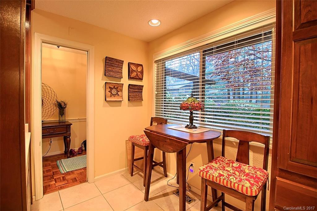82 Laurelwood Circle #15 - Photo 5