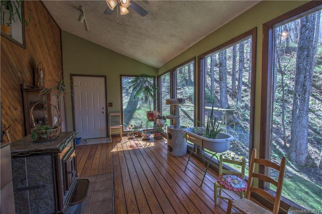 136 Echo Drive - Photo 7