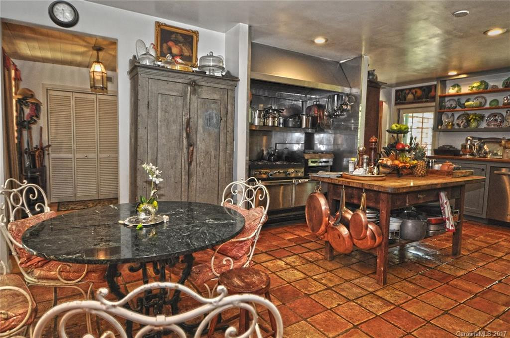 597 Fog Hollow Cove - Photo 6