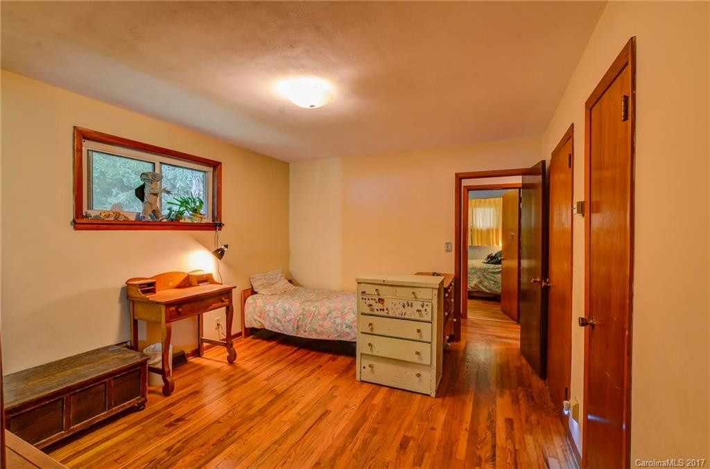 5945 Asheville Highway - Photo 18