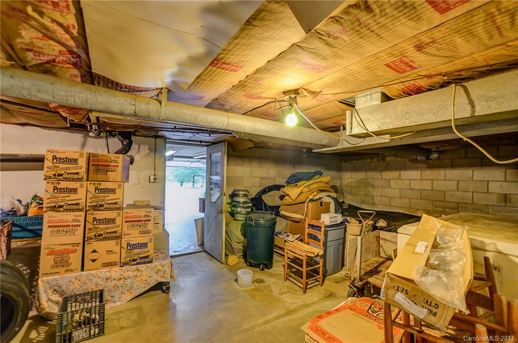 5945 Asheville Highway - Photo 22