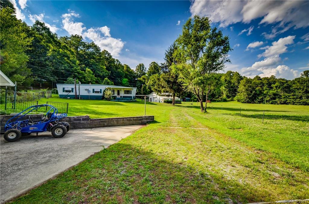 5945 Asheville Highway - Photo 8