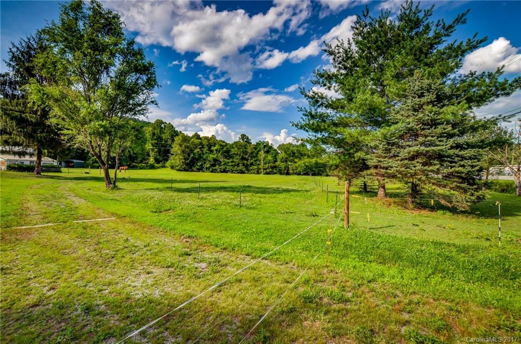 5945 Asheville Highway - Photo 9
