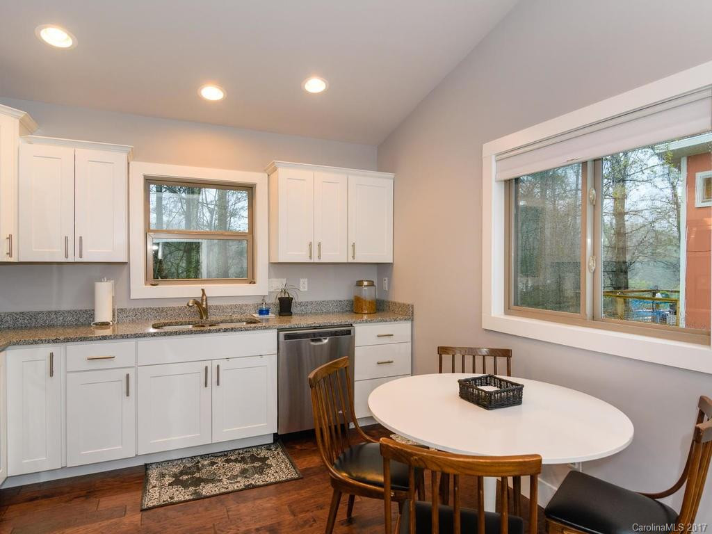 67 Honeysuckle Lane - Photo 4