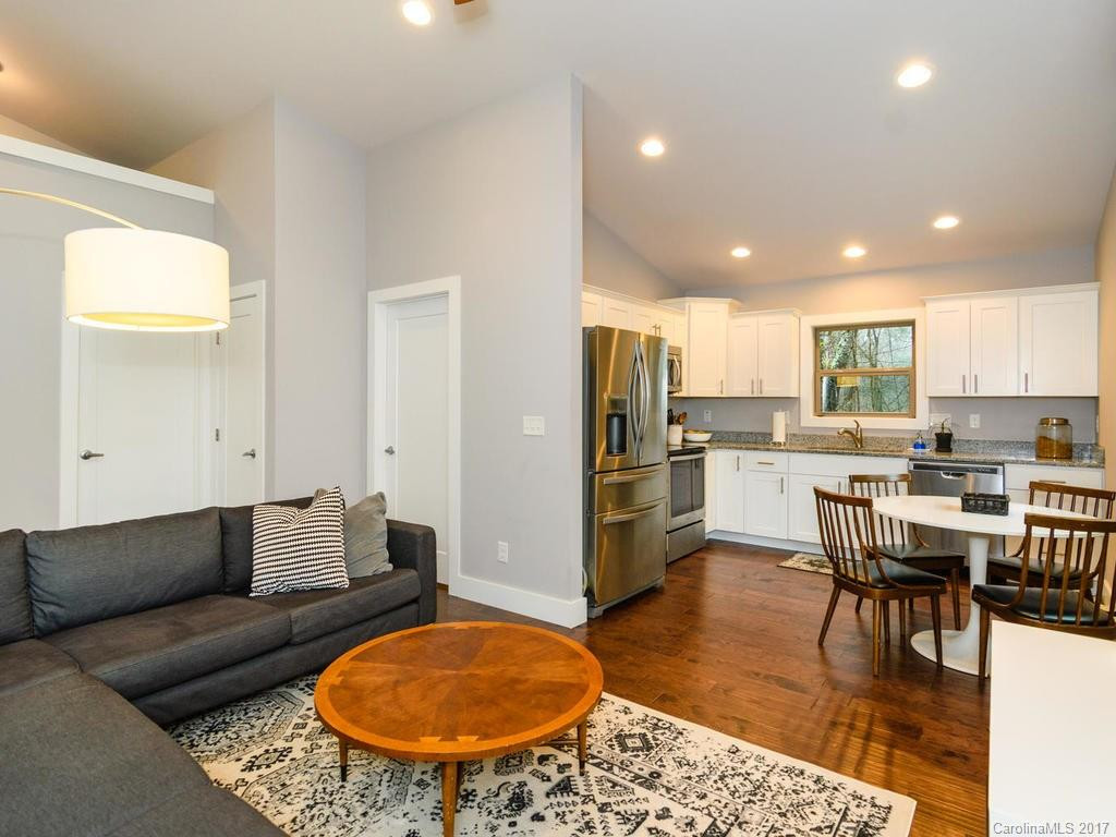 67 Honeysuckle Lane - Photo 8