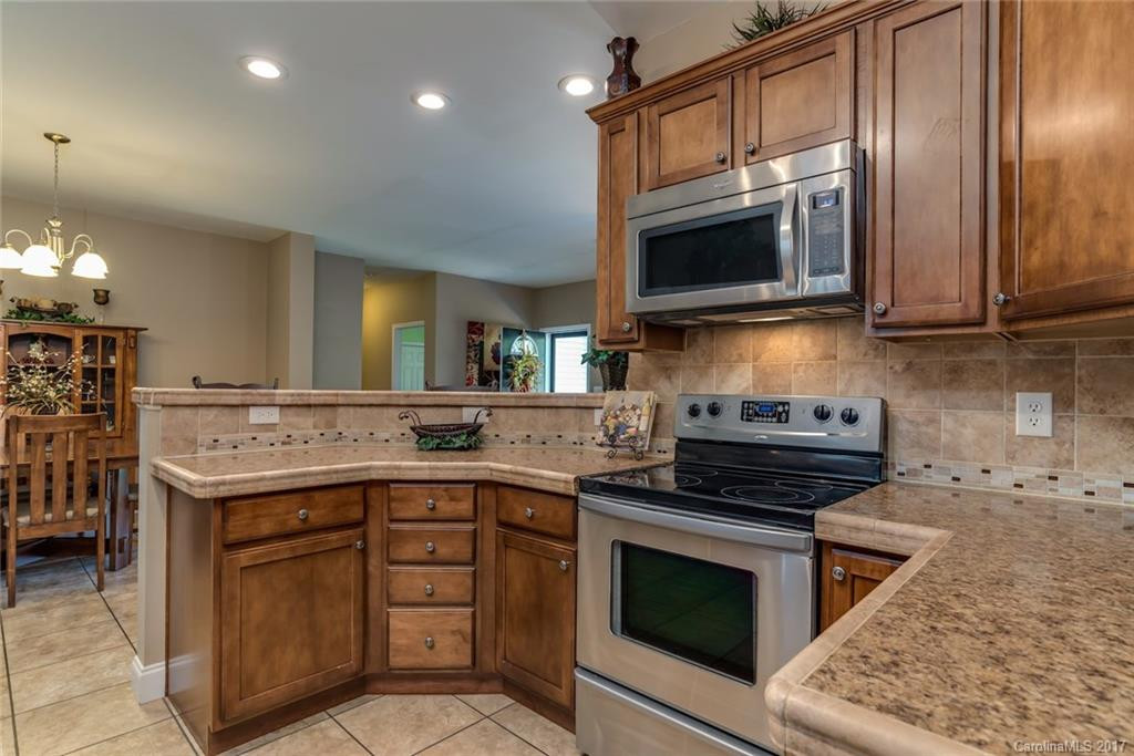 171 Pinoak Drive - Photo 9