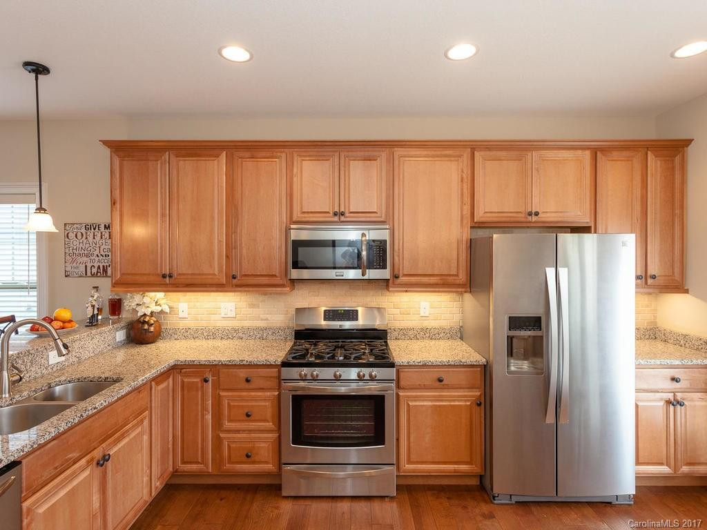33 Asher Lane - Photo 4