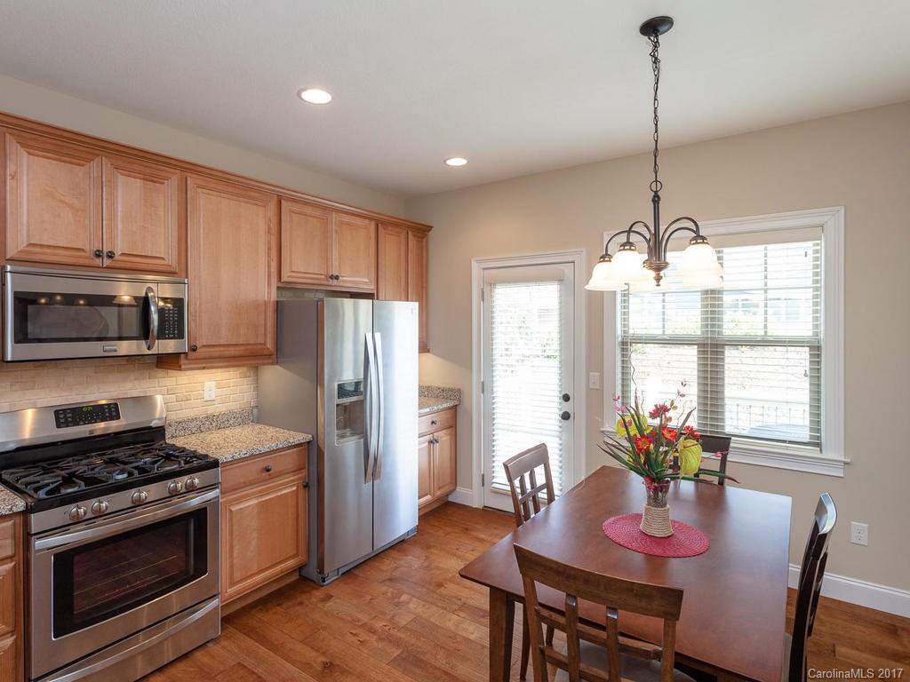 33 Asher Lane - Photo 5