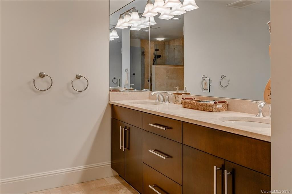 21 Battery Park Avenue #504 - Photo 12