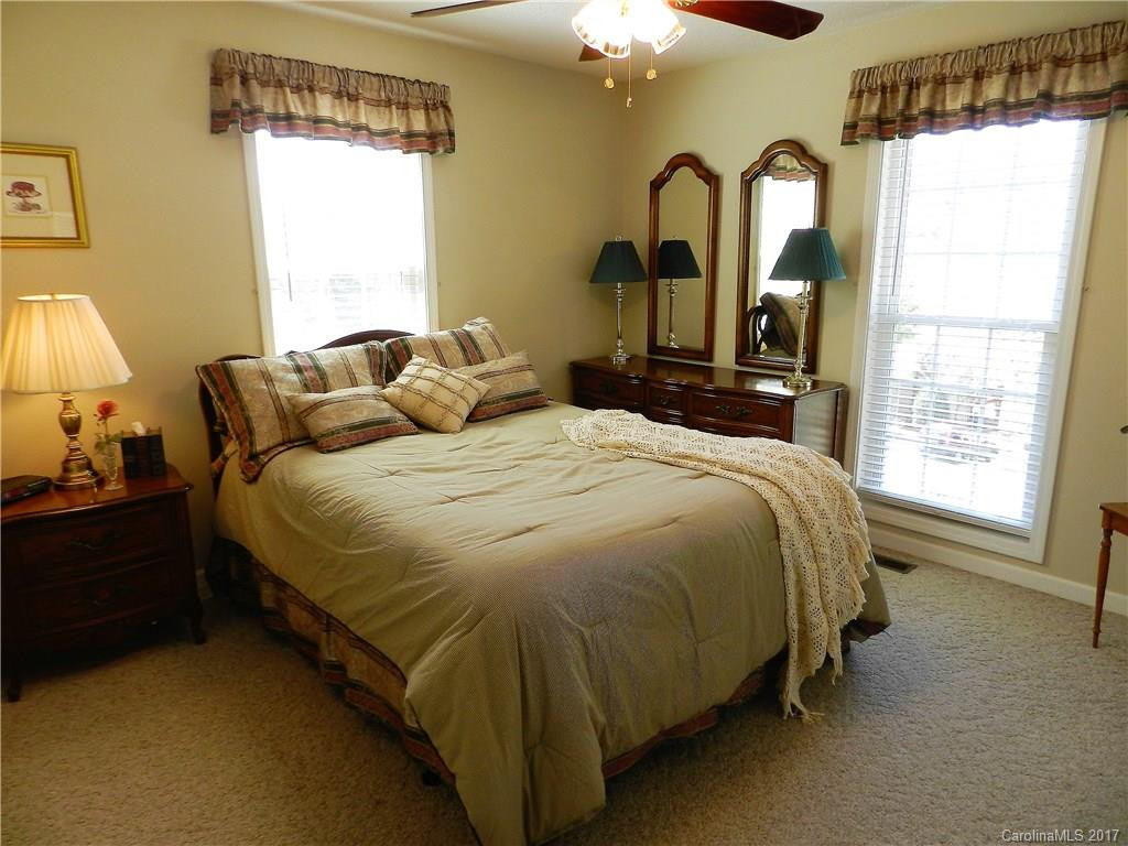 29 Mountainbrook Road - Photo 18