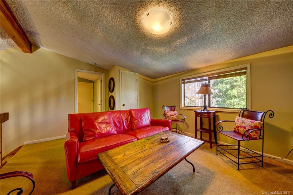 26 Gail Drive - Photo 16