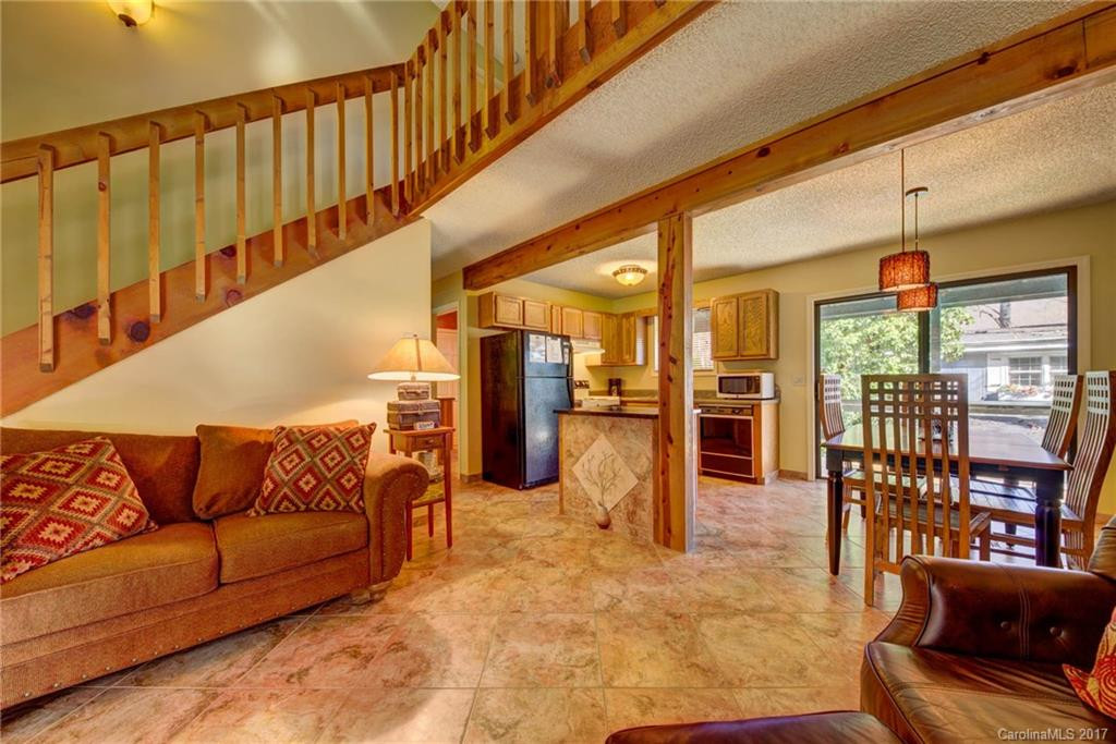 26 Gail Drive - Photo 8