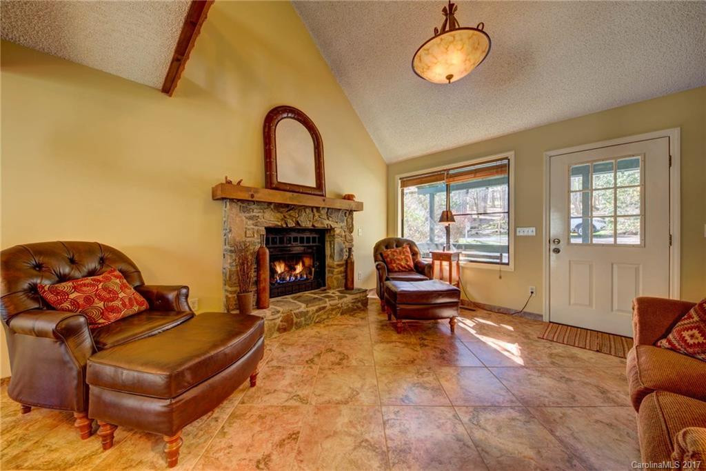 26 Gail Drive - Photo 9