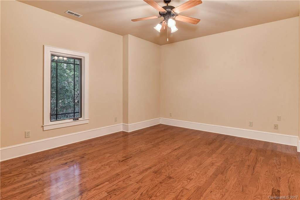 131 Hollybrook Drive - Photo 14