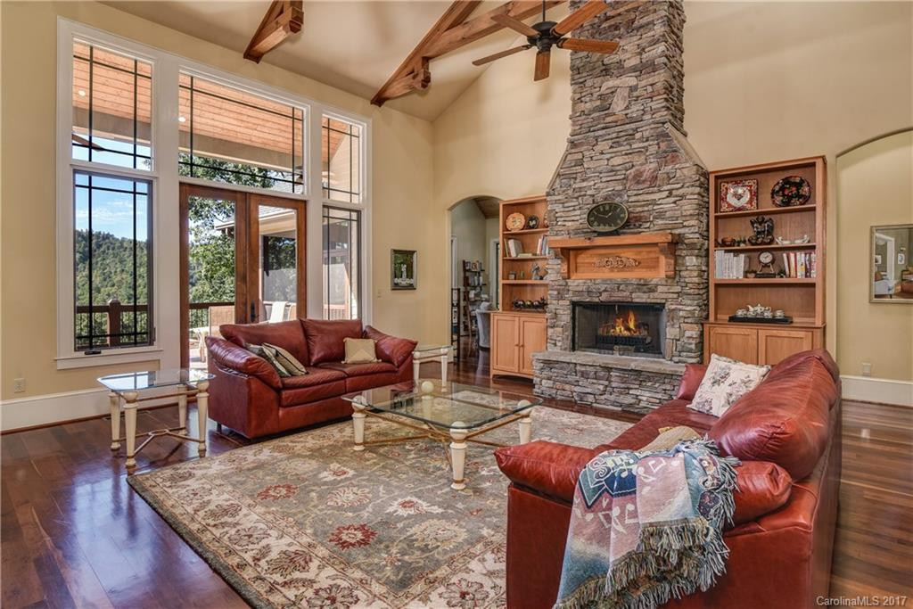 131 Hollybrook Drive - Photo 3