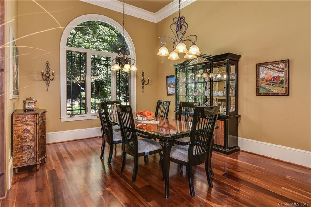 131 Hollybrook Drive - Photo 4