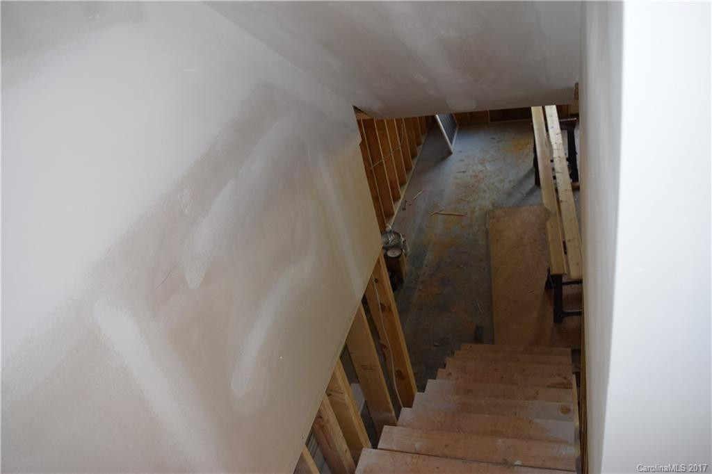 220 Turnpike Road - Photo 8
