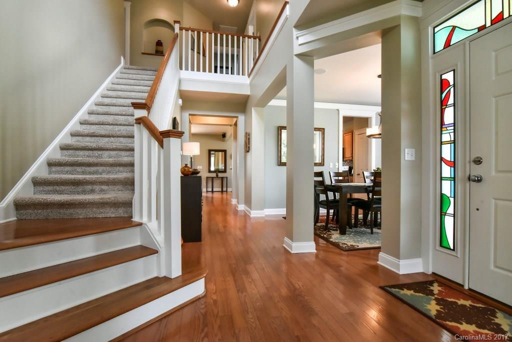 112 Mountain Drive - Photo 3